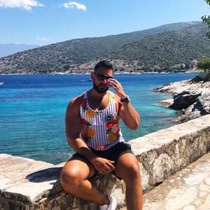 Meet your Posher, Alex